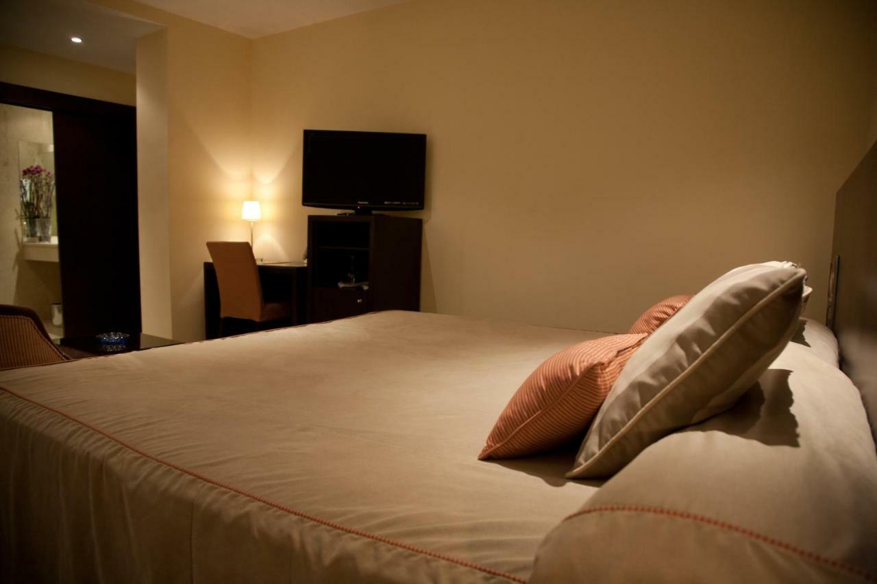 Hotel El Meson Torrijos Εξωτερικό φωτογραφία