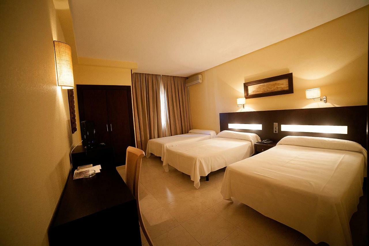 Hotel El Meson Torrijos Εξωτερικό φωτογραφία