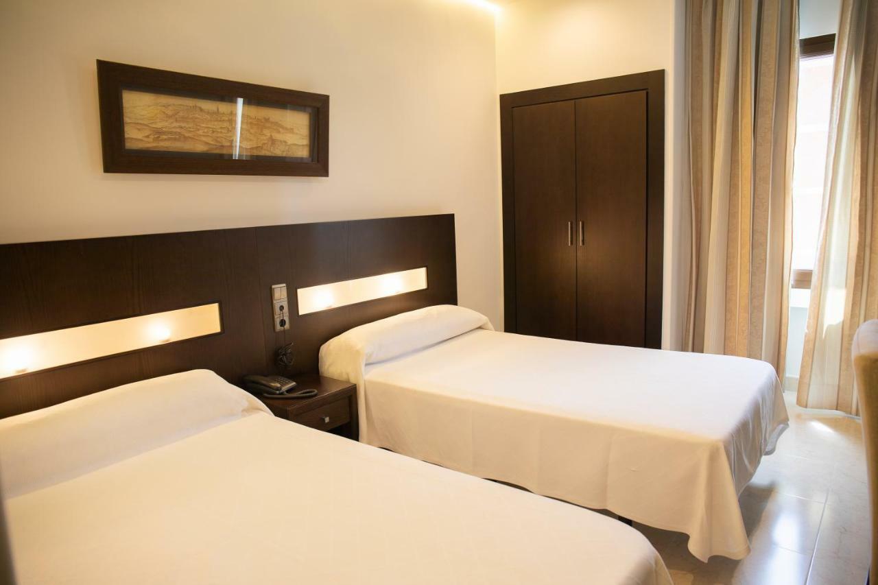 Hotel El Meson Torrijos Εξωτερικό φωτογραφία